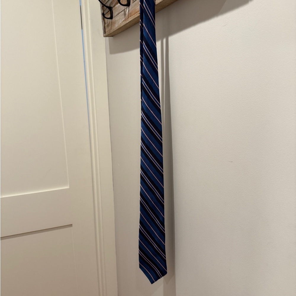 Michael Kors Blue and pink Silk Striped Tie